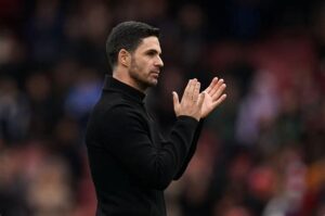 Read more about the article Arsenal Must Offload Players to Complete Hincapié Deal