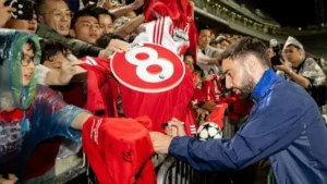 Read more about the article Bruno Fernandes Considering Move to Al-Hilal