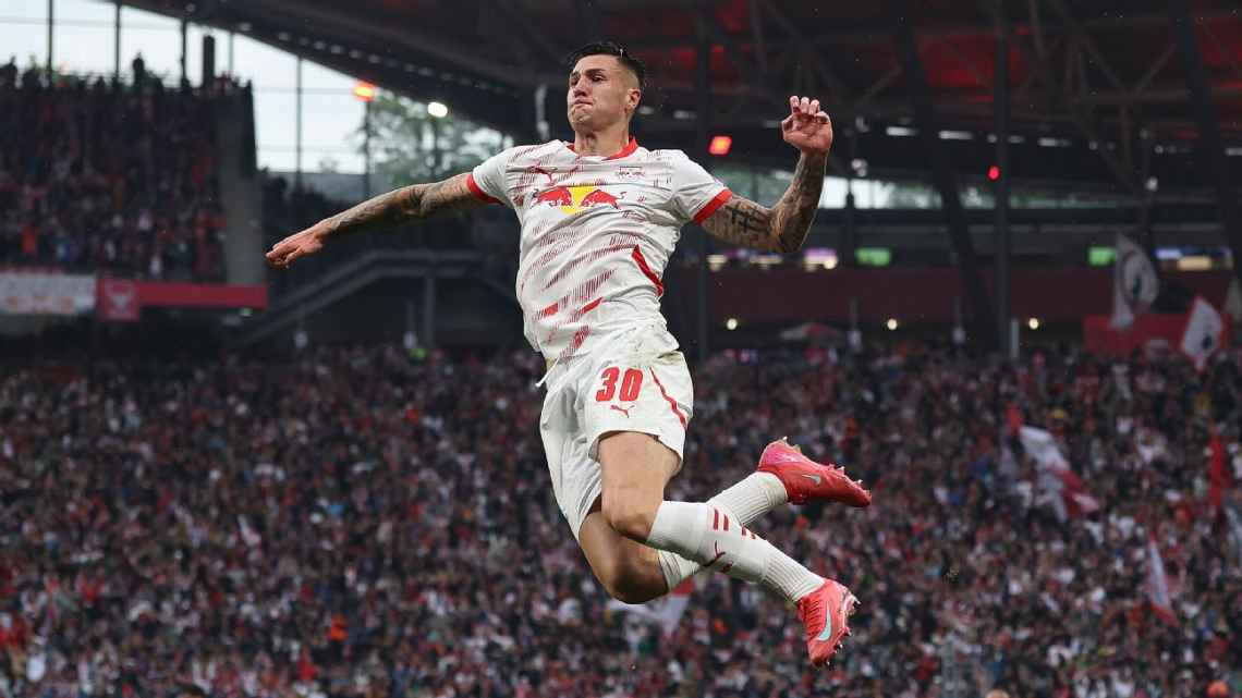 Benjamin Šeško Rejects Saudi Move Amid Arsenal Links