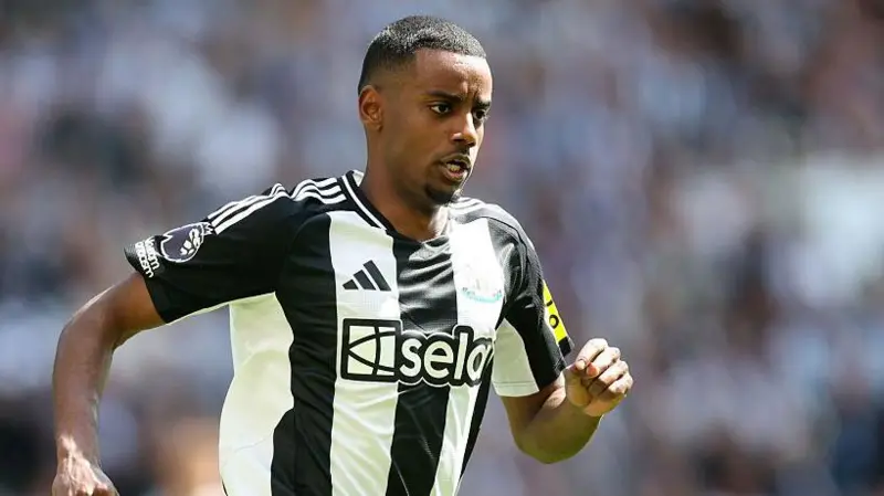 Alexander Isak Wants Newcastle Exit as Top Clubs Circle