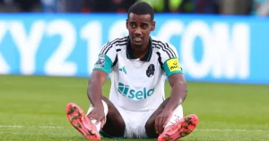 Read more about the article Isak Injury Hands Slot Another Headache