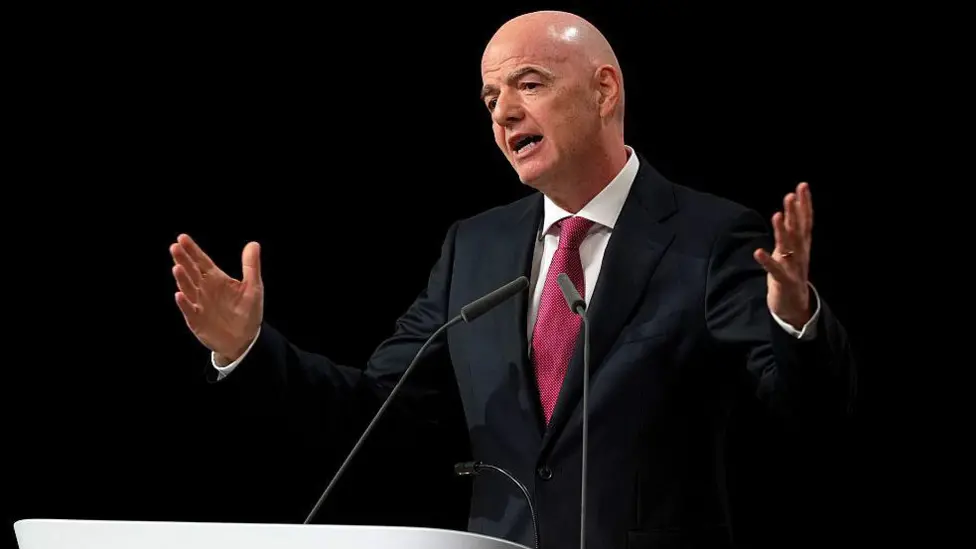 Read more about the article FIFA Chief Infantino: Players Who Cover Their Mouths Should Be Sent Off