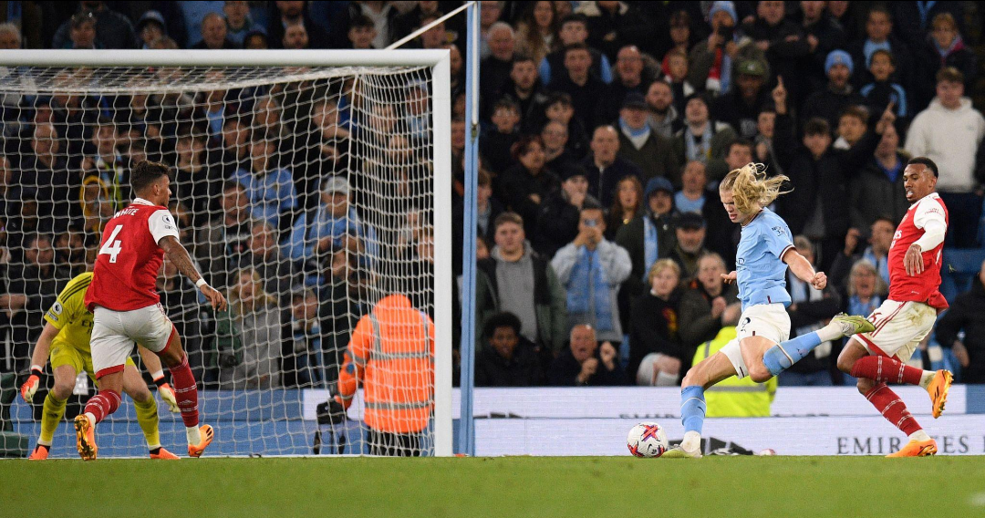 Read more about the article Title Fireworks at the Etihad: Can Arsenal Defend Their Lead or Will City Spark a Dramatic Comeback?